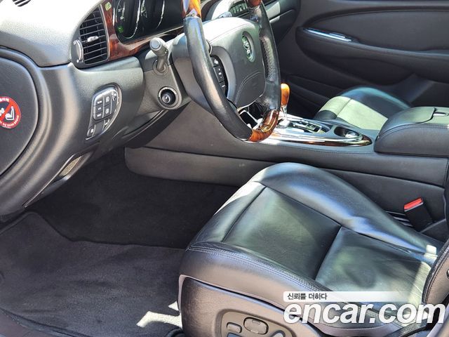 Jaguar XJ-8 2005 — photo 14
