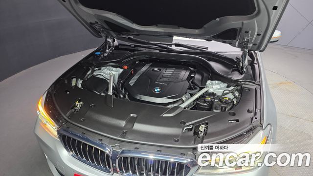 BMW Gran Turismo 2020 — photo 6