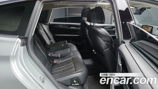 BMW Gran Turismo 2020 — photo 18
