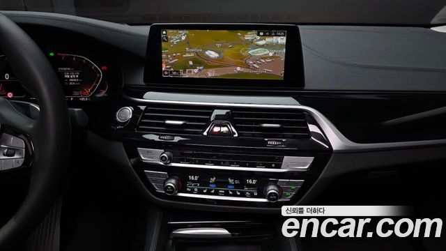 BMW Gran Turismo 2020 — photo 20