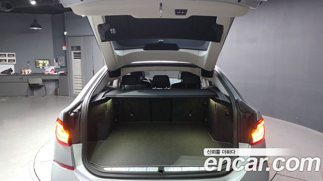 BMW Gran Turismo 2020 — photo 26