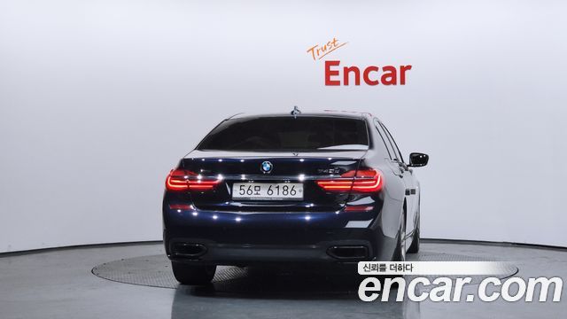 BMW 7-Series 2017 — photo 4