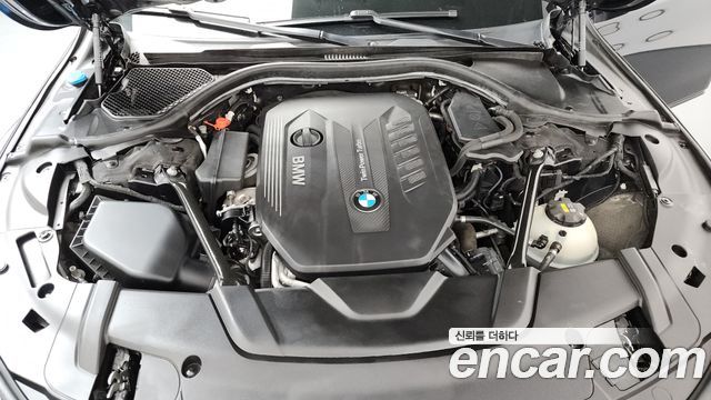 BMW 7-Series 2017 — photo 6