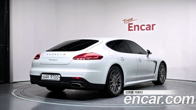 Porsche Panamera 2014 — photo 2