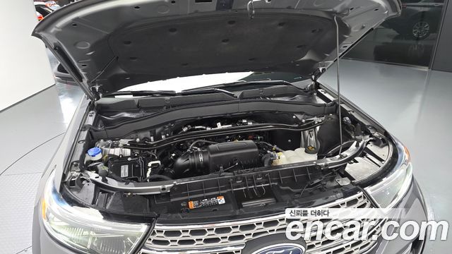 Ford Explorer 2021 — photo 6