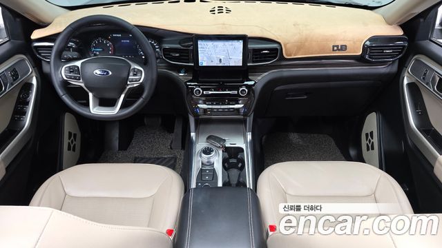 Ford Explorer 2021 — photo 10