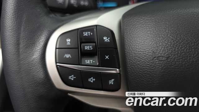 Ford Explorer 2021 — photo 22