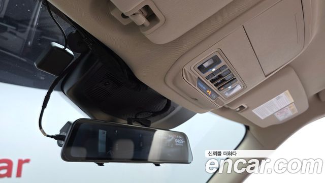 Ford Explorer 2021 — photo 32