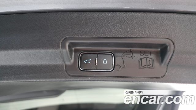 Ford Explorer 2021 — photo 35