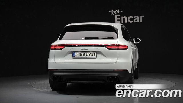 Porsche Cayenne 2022 — photo 4