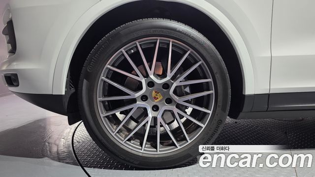 Porsche Cayenne 2022 — photo 5