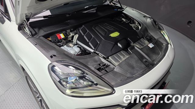 Porsche Cayenne 2022 — photo 6