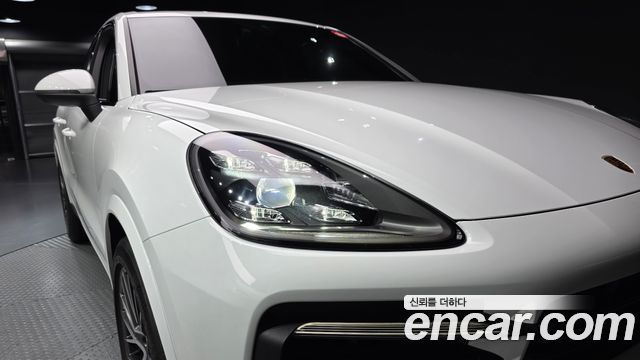 Porsche Cayenne 2022 — photo 8