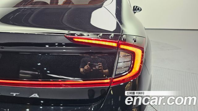 Hyundai Sonata 2022 — photo 9