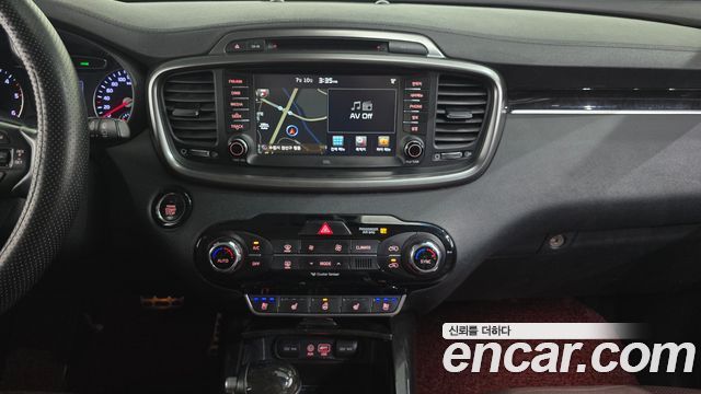 Kia Sorento 2017 — photo 14
