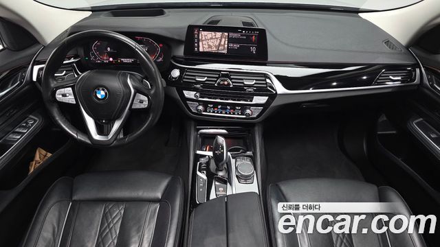 BMW Gran Turismo 2020 — photo 10