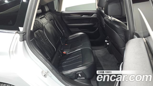 BMW Gran Turismo 2020 — photo 17
