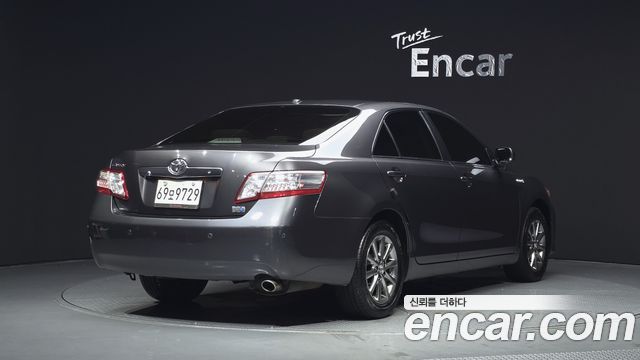 Toyota Camry 2010 — photo 2