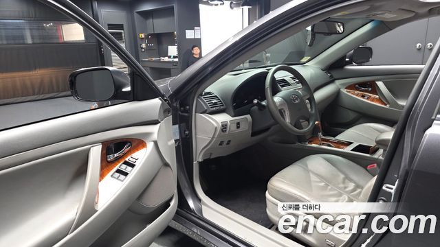 Toyota Camry 2010 — photo 10