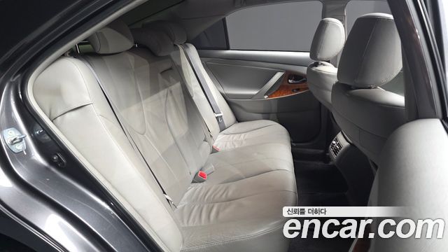 Toyota Camry 2010 — photo 12