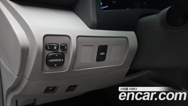 Toyota Camry 2010 — photo 20