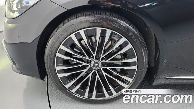 Mercedes-Benz S-Class 2022 — photo 5
