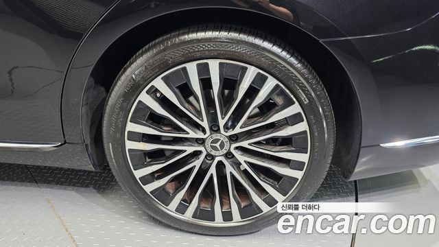 Mercedes-Benz S-Class 2022 — photo 7