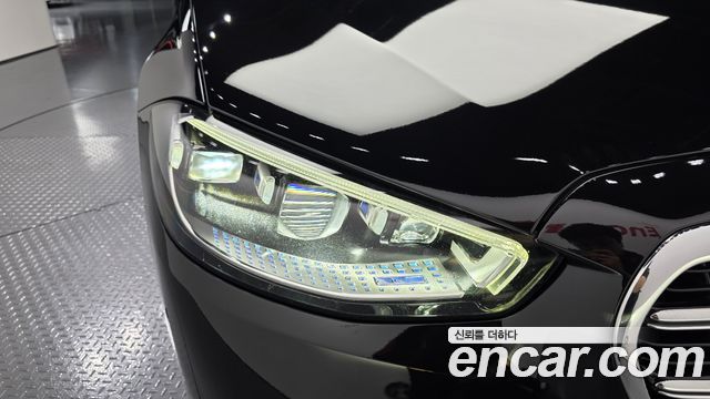 Mercedes-Benz S-Class 2022 — photo 8