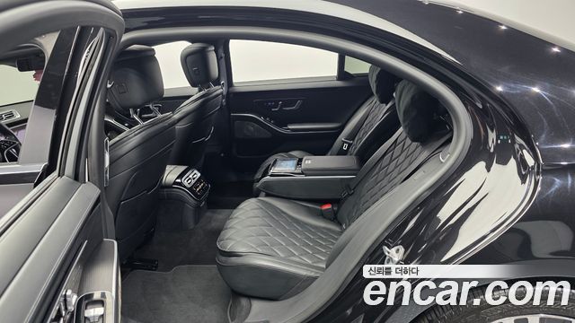 Mercedes-Benz S-Class 2022 — photo 16