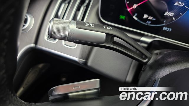 Mercedes-Benz S-Class 2022 — photo 29