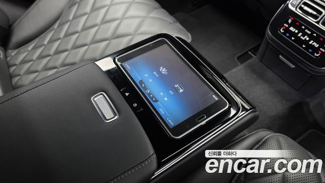 Mercedes-Benz S-Class 2022 — photo 30