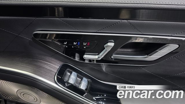 Mercedes-Benz S-Class 2022 — photo 32