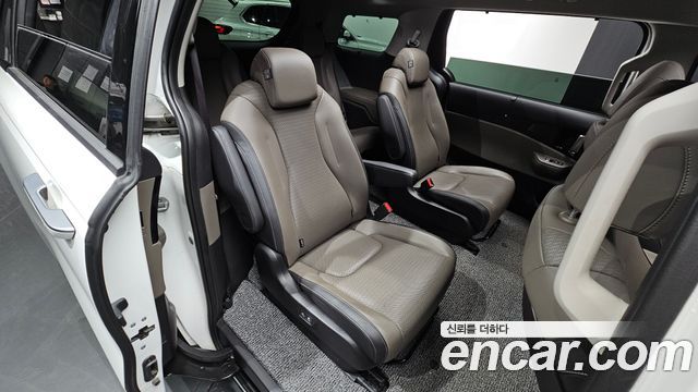 Kia Canival 2024 — photo 18