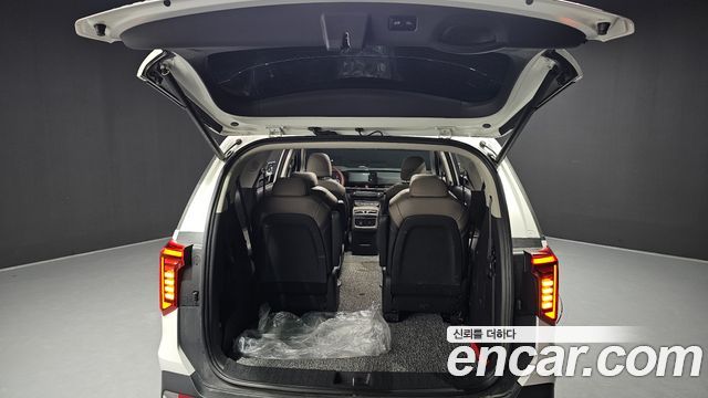 Kia Canival 2024 — photo 26