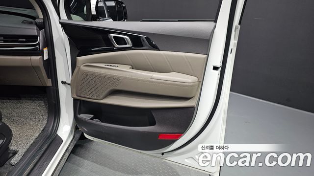 Kia Canival 2024 — photo 15