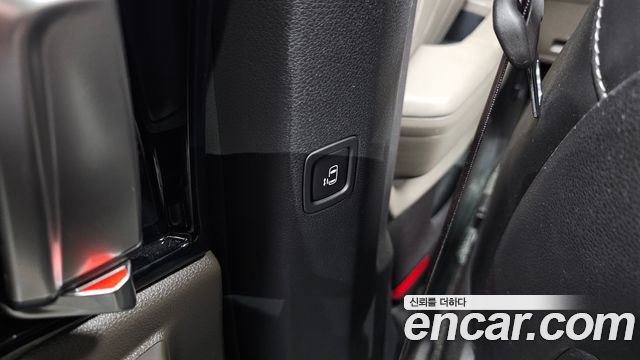 Kia Canival 2024 — photo 30