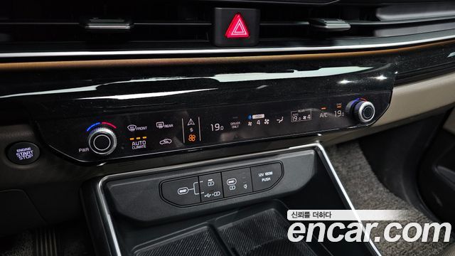 Kia Canival 2024 — photo 32