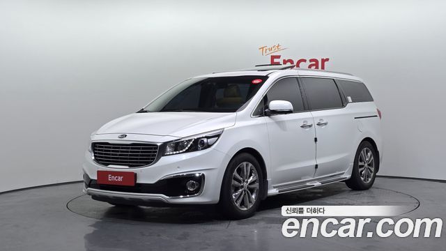 Kia Canival 2017 — photo 1