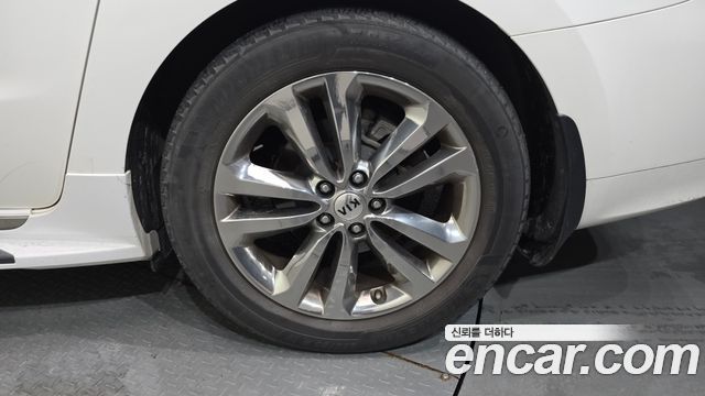 Kia Canival 2017 — photo 5