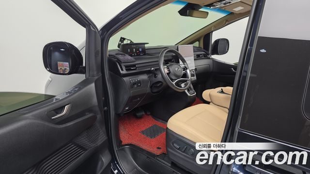 Hyundai Staria 2022 — photo 10