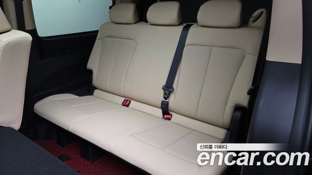 Hyundai Staria 2022 — photo 11
