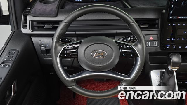 Hyundai Staria 2022 — photo 13
