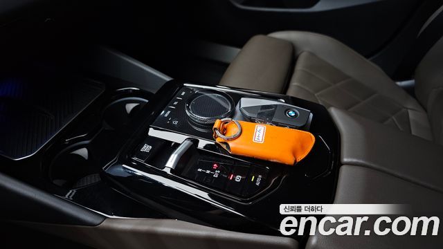 BMW 5-Series 2024 — photo 12