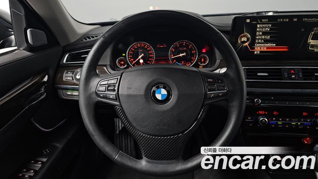 BMW 7-Series 2014 — photo 20