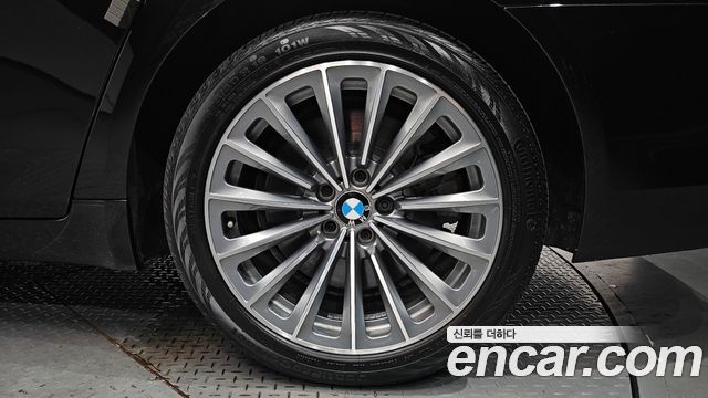 BMW 7-Series 2014 — photo 7