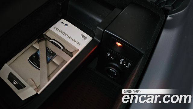 BMW 7-Series 2014 — photo 29