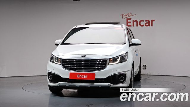 Kia Canival 2017 — photo 3