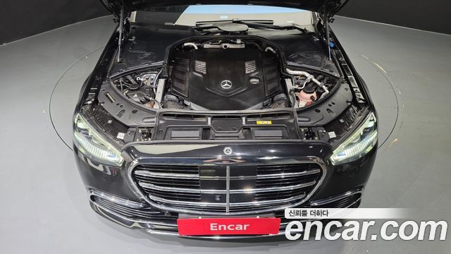 Mercedes-Benz S-Class 2021 — photo 6