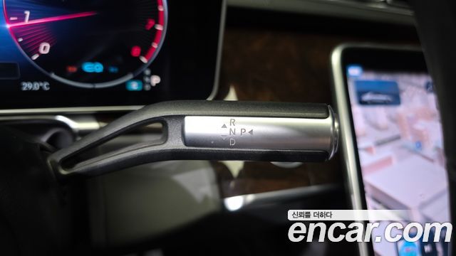 Mercedes-Benz S-Class 2021 — photo 12