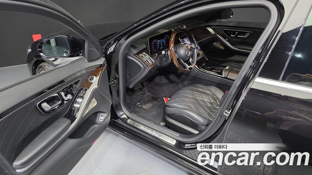 Mercedes-Benz S-Class 2021 — photo 13